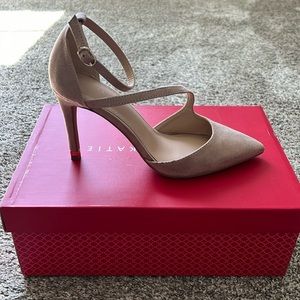 Beige Katie and Kelly Closed Toe Heel